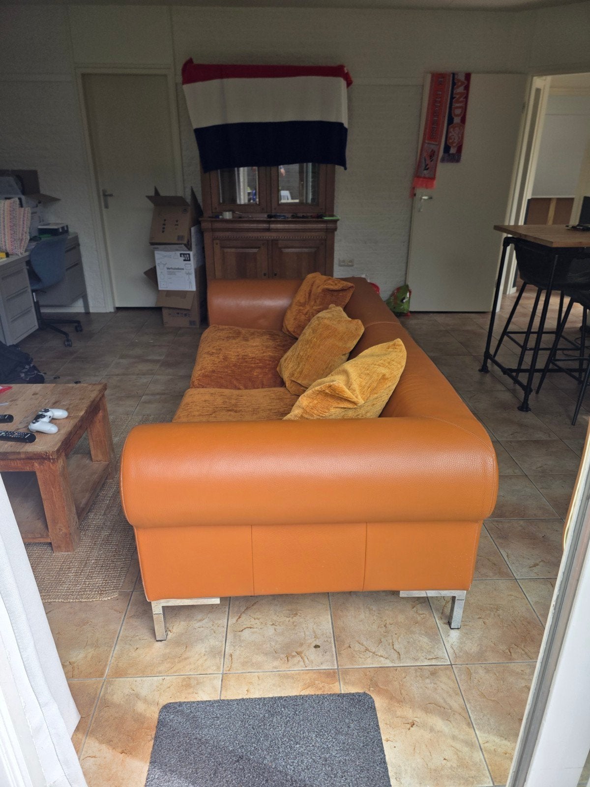 Leren bank, Huis en Inrichting, Banken | Bankstellen, Ophalen of Verzenden, 75 tot 100 cm