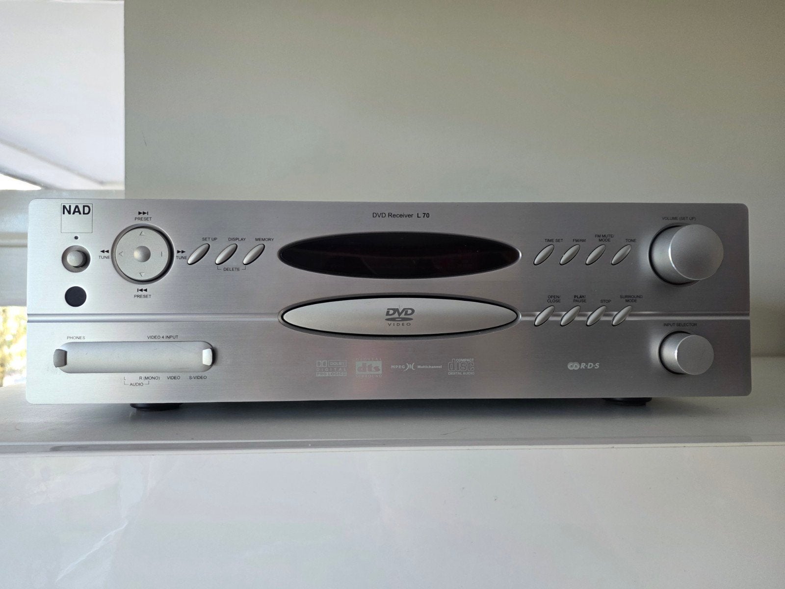 NAD L70 DVD Receiver - versterker werkt - DVD-speler defect, Audio, Tv en Foto, Ophalen, Gebruikt, Minder dan 60 watt, Overige merken