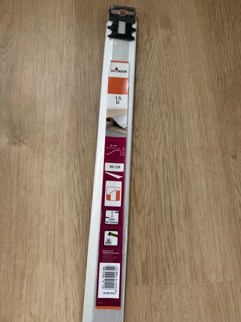 Skandor Lijst 90 cm - Nieuw in verpakking, Doe-het-zelf en Verbouw, Kunststof, Ophalen of Verzenden, Minder dan 100 cm, Lijsten