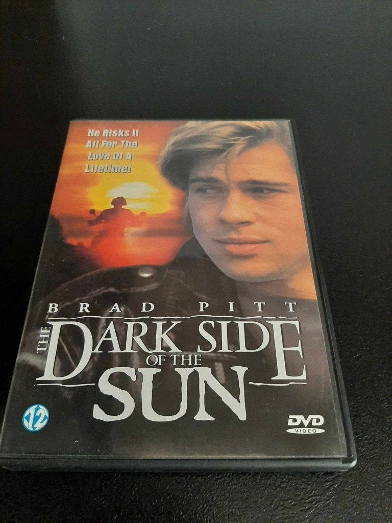 The dark side of the sun, Brad Pitt, Guy Boyd, Cheryl Pollak, Vanaf 12 jaar, Ophalen of Verzenden, Gebruikt, Romantiek