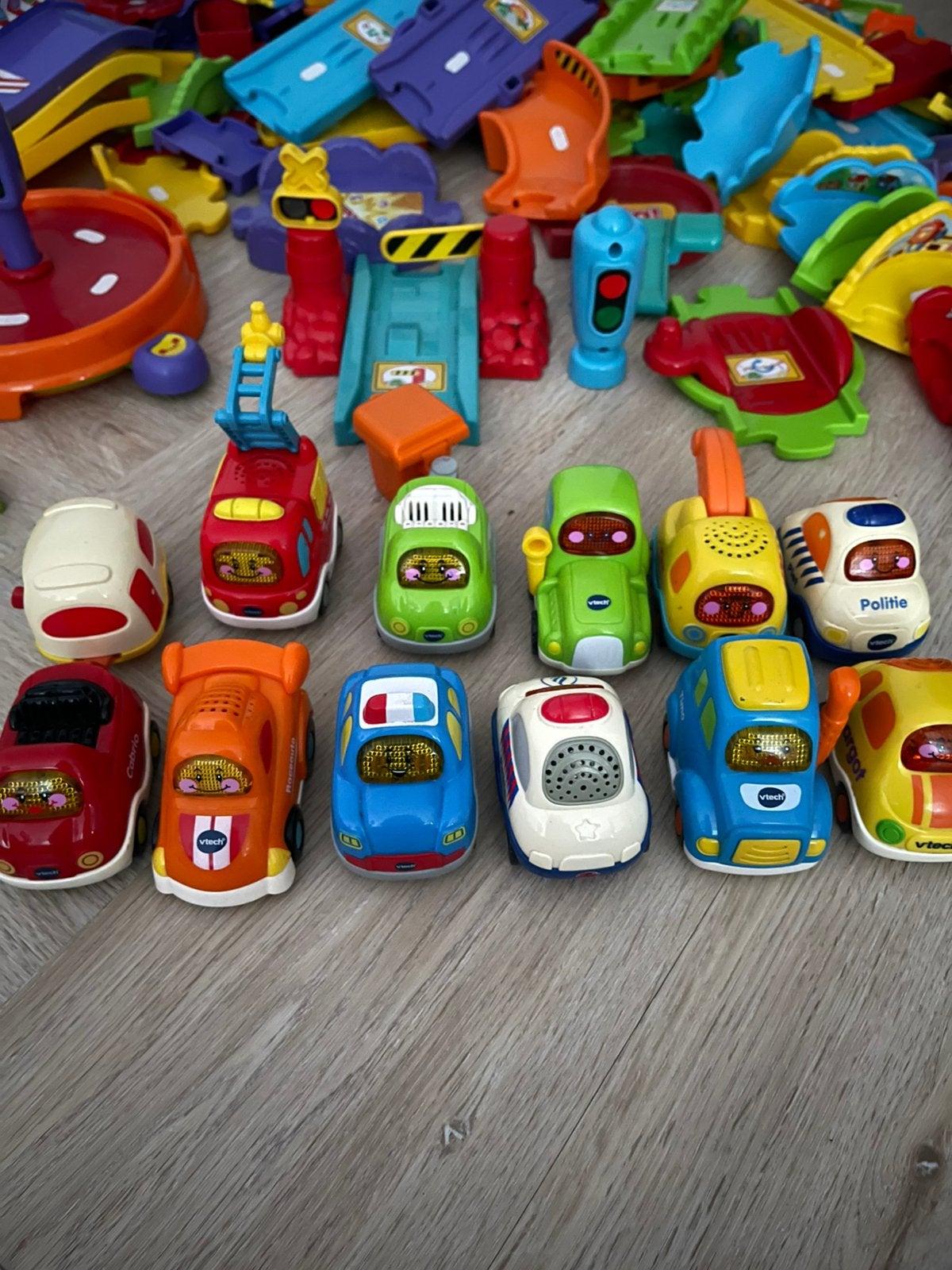 Vtech toet toet auto set, Ophalen, Zo goed als nieuw