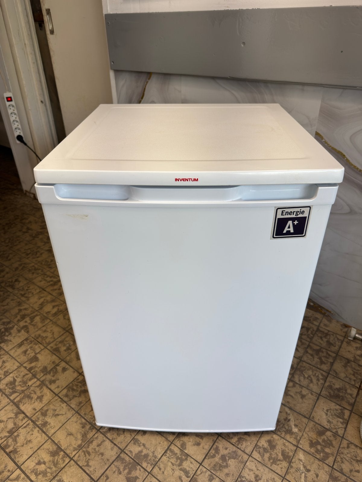 Inventum koelkast-compact en energiezuinig 55X85 in TopStaat, Witgoed en Apparatuur, Energieklasse A of zuiniger, Ophalen, 85 tot 120 cm