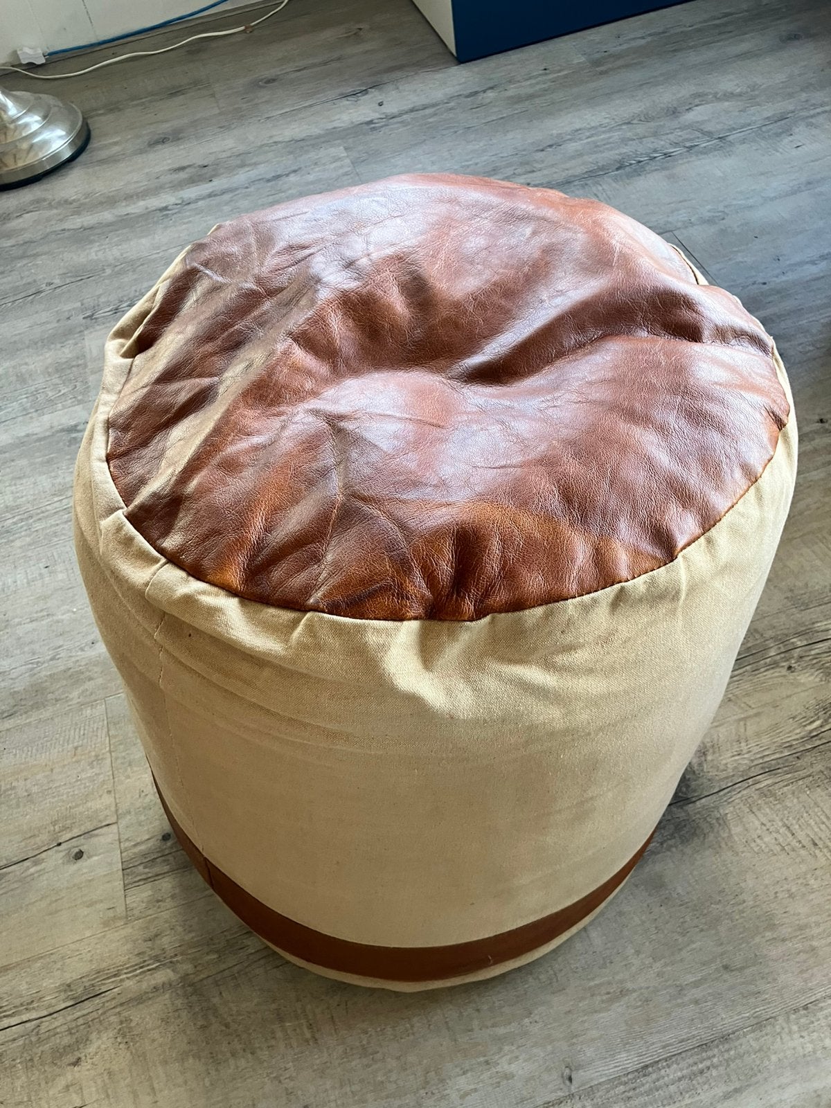 Leer met jute poef, Ophalen, Rond, Zo goed als nieuw, Minder dan 50 cm