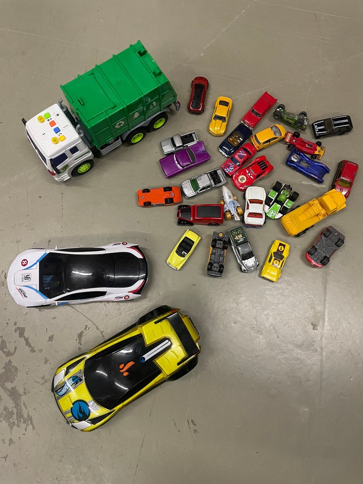 Speelgoedauto’s te koop!, Kinderen en Baby's, Speelgoed | Speelgoedvoertuigen, Ophalen of Verzenden, Zo goed als nieuw