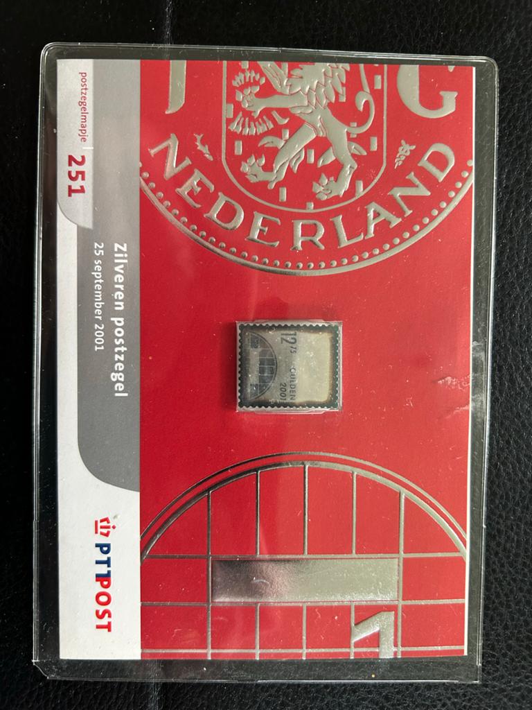 Zilveren postzegel Nederland 2001 PTT Post, Postzegels en Munten, Postzegels | Nederland, Ophalen of Verzenden, Na 1940, Postfris