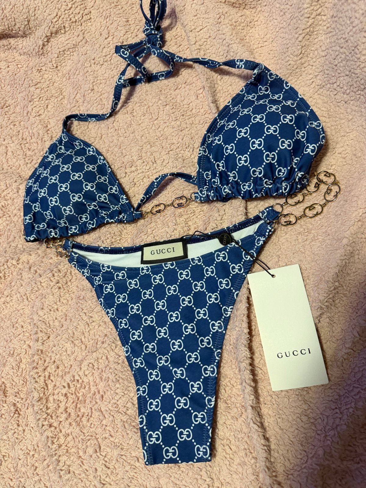 Gucci Bikini met GG-patroon en kettingdetails - Nieuw, Ophalen of Verzenden, Nieuw, Blauw, Bikini