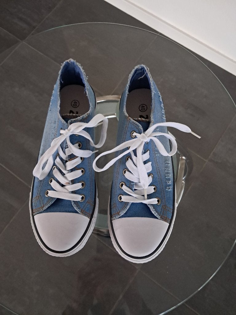 Sneaker denim, Blauw, Ophalen of Verzenden, Sneakers of Gympen, Zo goed als nieuw