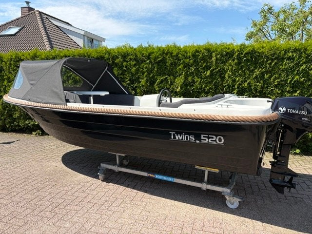 Vaarklaar!! Twins 520 met buiskap en Tohatsu  15 PK, Overige merken, Overige brandstoffen, 5 m, 2 m