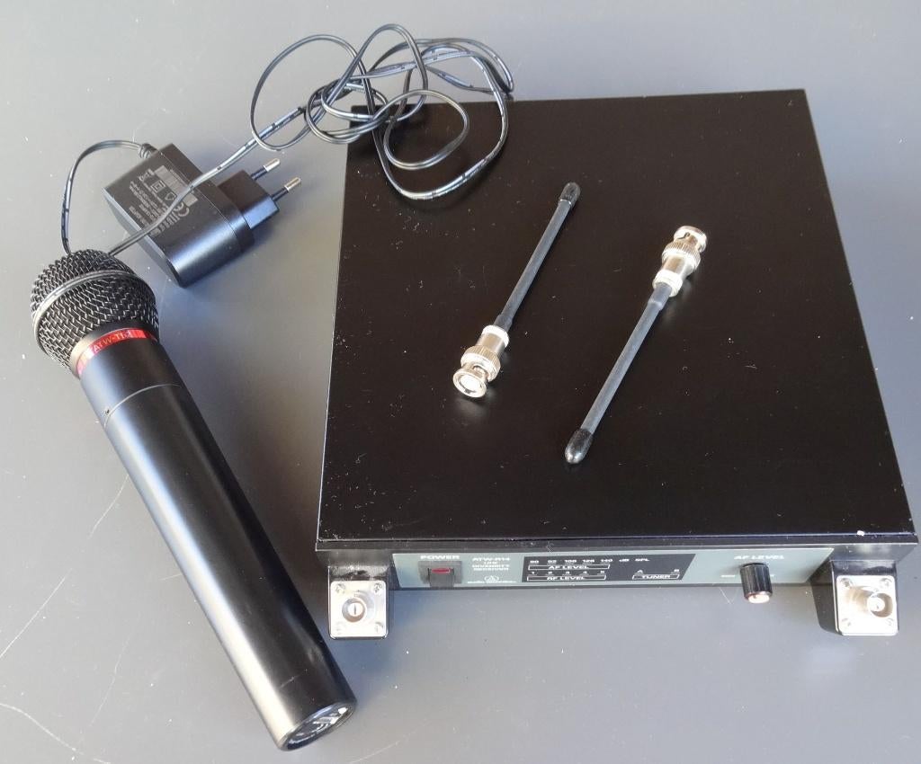 Draadloze Microfoonset AUDIO TECHNICA type ATW-R14, Muziek en Instrumenten, Microfoons, Ophalen of Verzenden, Gebruikt, Zangmicrofoon