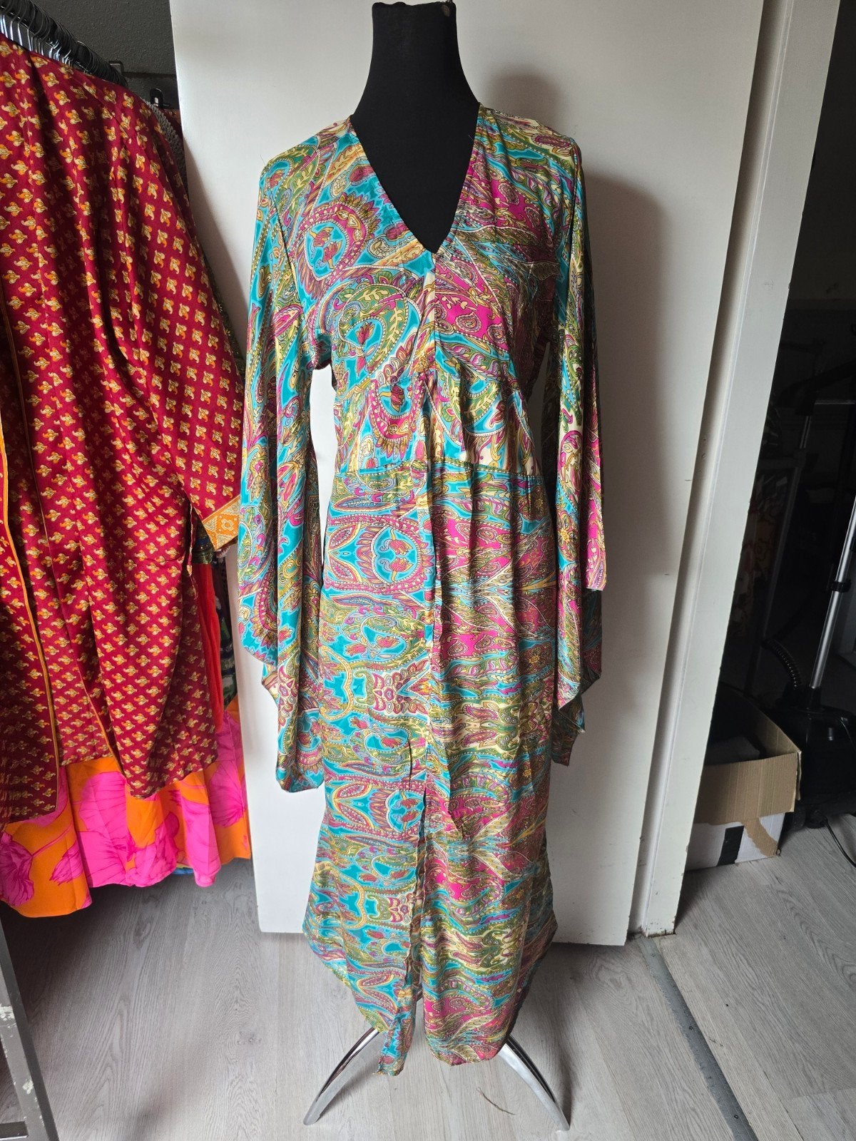 ibiza jurk nieuw, Kleding | Dames, Jurken, Ophalen of Verzenden, Nieuw, Maat 38/40 (M), Onder de knie