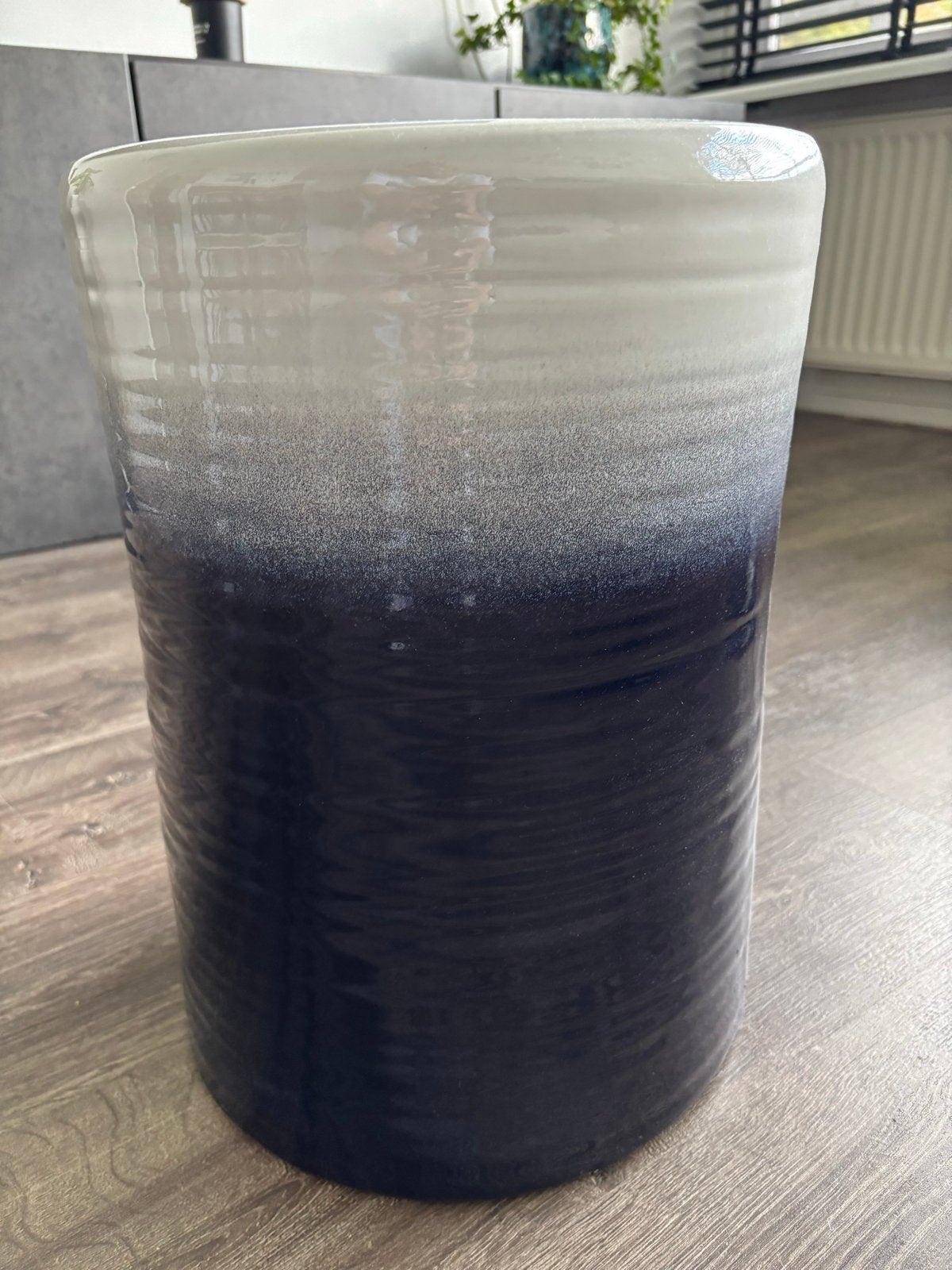 Keramieken kruk/bijzettafel met ombre effect, Ophalen, Overige materialen, Rond, Zo goed als nieuw