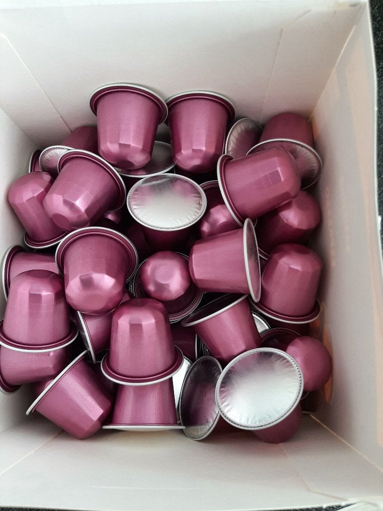 NESPRESSO APPARAAT + ESPRESSO KOFFIE CUPS 50 STUKS!, Ophalen, Gebruikt, Espresso apparaat, 1 kopje