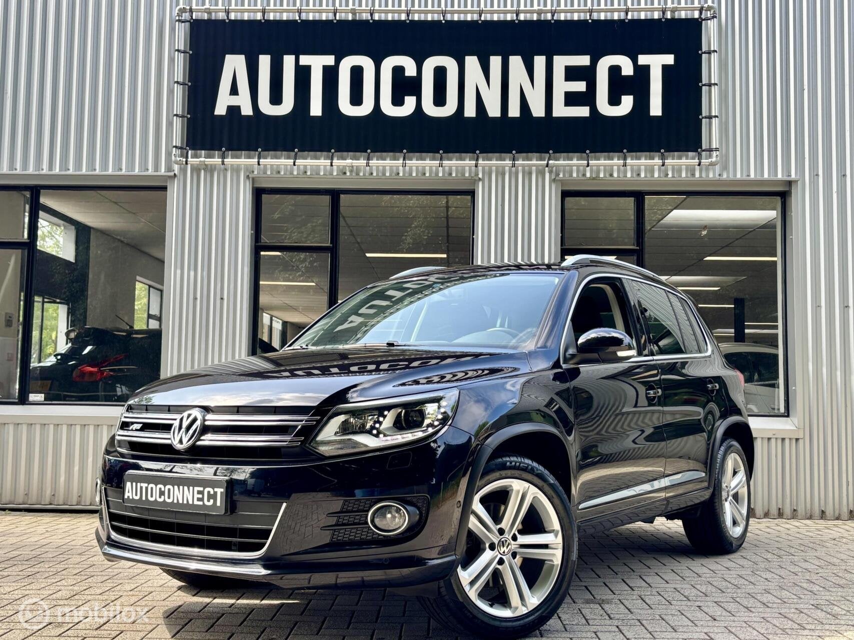 Volkswagen Tiguan 1.4 TSI R-Line. NAVI, CRUISE, PDC., Voorwielaandrijving, 15 km/l, Gebruikt, 4 cilinders