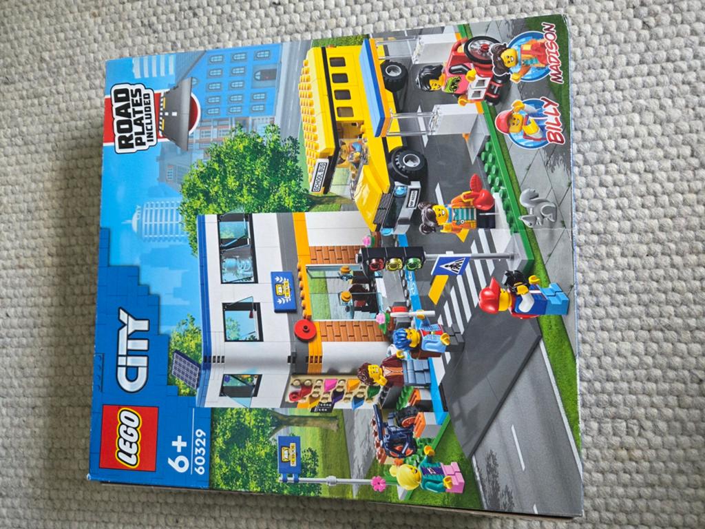 LEGO City 60329 Schooldag, Inclusief minifiguren, City, Lego, Nieuw