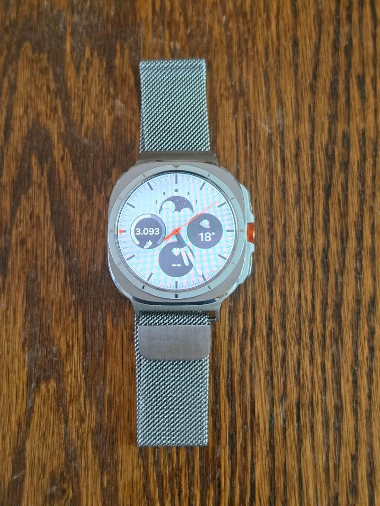 Stijlvolle Smartwatch met Zilveren Milanese Band, Ophalen of Verzenden, Zo goed als nieuw, Conditie, Samsung