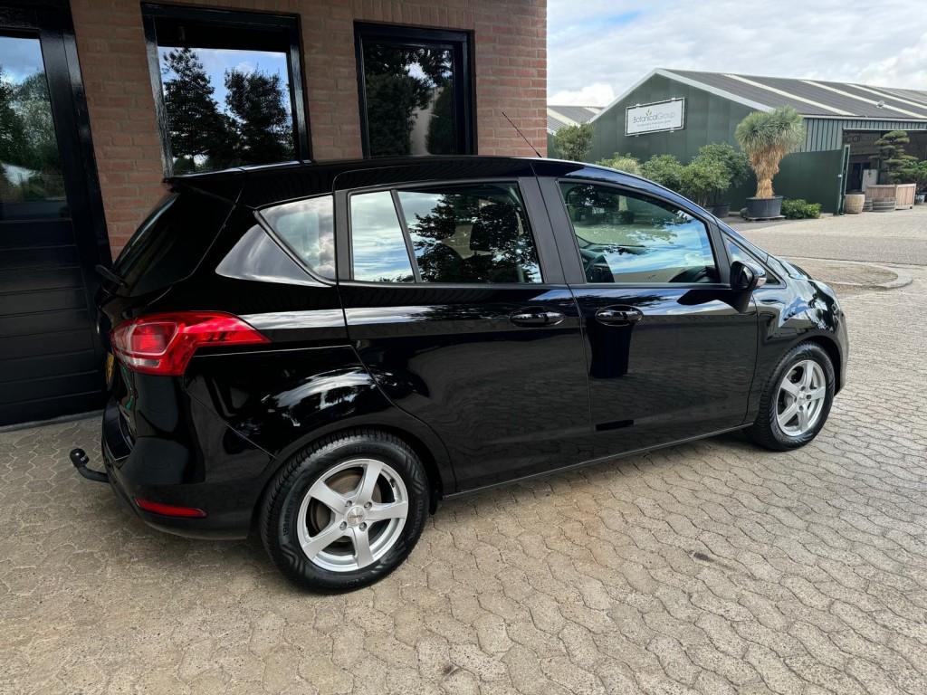 Ford B-MAX 1.0 EcoBoost climate cruise Navi trekh. PDC, Auto's, Ford, 101 pk, Gebruikt, B-Max, Zwart