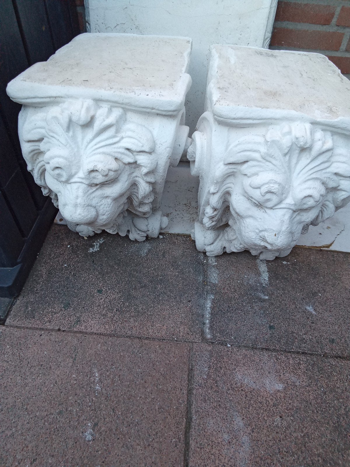 2 betonnen leeuwenkoppen, Tuin en Terras, Ophalen