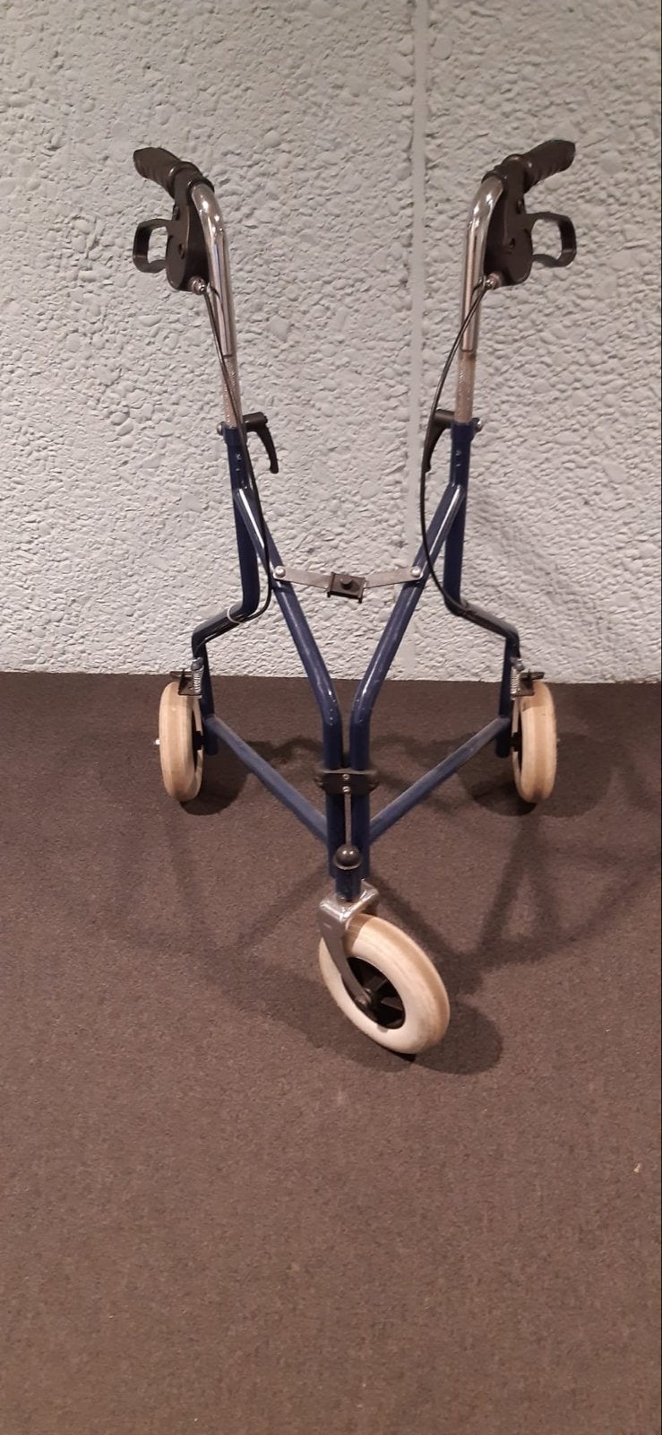 Driewiel rollator - Opvouwbaar, Diversen, Ophalen, Opvouwbaar, Zo goed als nieuw