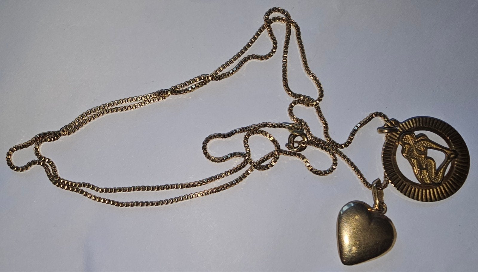 14 karaat Gouden Ketting met Hart & Maagd Hangers (585 merk), Sieraden, Tassen en Uiterlijk, Kettingen, Met hanger, Gebruikt, Ophalen of Verzenden