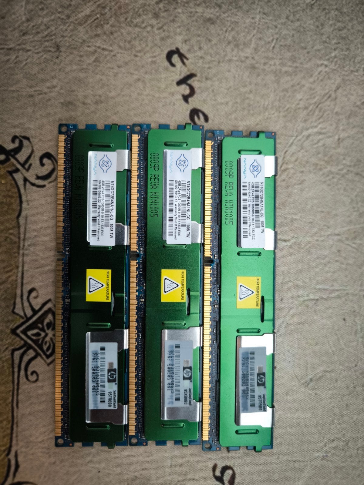 3x 4GB DDR3 ECC Registered HP Nanya Server RAM, Server, DDR3, Ophalen of Verzenden, Zo goed als nieuw