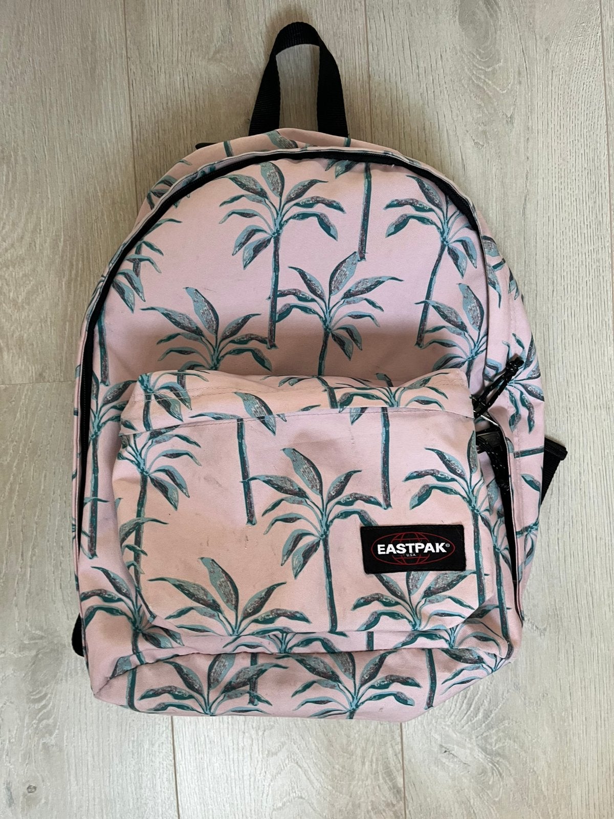 Eastpack schooltas / rugzak met laptopvak, Sieraden, Tassen en Uiterlijk, Tassen | Schooltassen, Gebruikt, 40 tot 50 cm, Roze