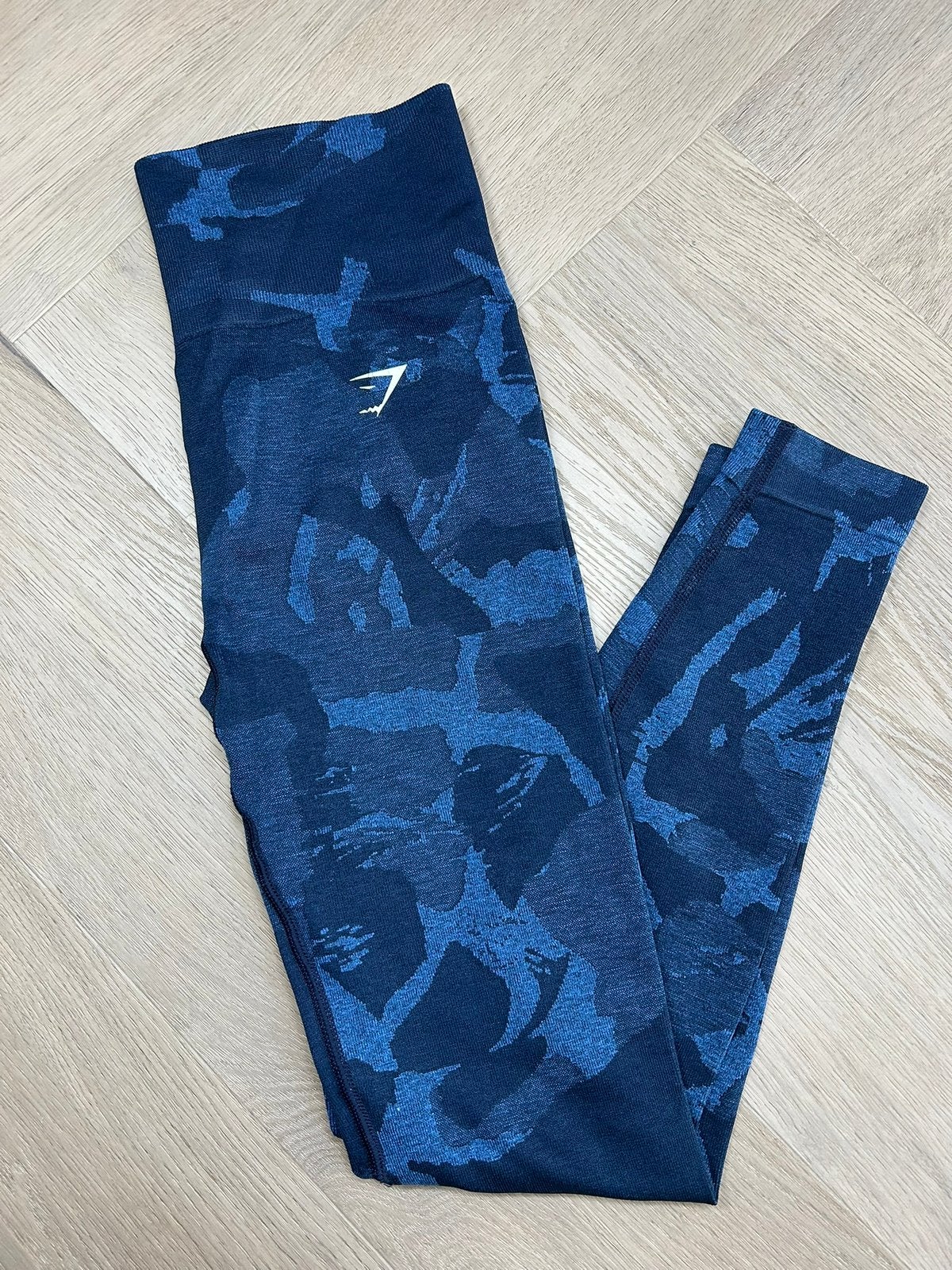 Gymshark sportieve legging MAAT S camouflage donkerblauw, Ophalen of Verzenden, Zo goed als nieuw, Blauw, Fitness of Aerobics
