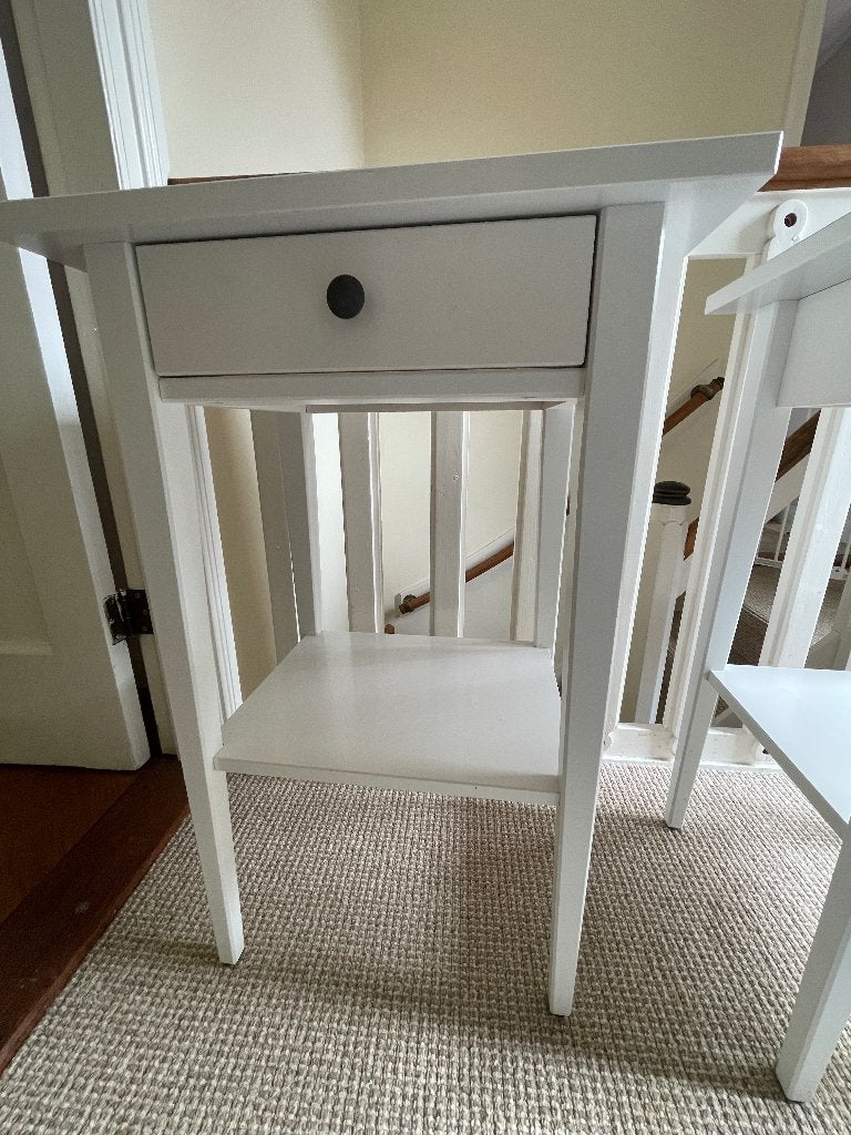 Nachtkastje, Huis en Inrichting, Slaapkamer | Nachtkastjes, Ophalen, Zo goed als nieuw, Minder dan 45 cm, 55 tot 70 cm