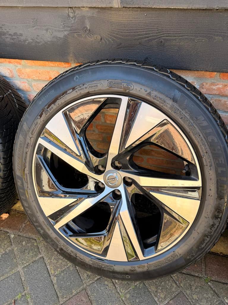 Orig. Volvo 20 inch velgen XC90 Diamond Cut met winterbanden, Auto-onderdelen, Ophalen, Gebruikt, 275 mm, Banden en Velgen
