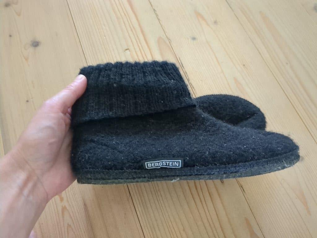 Bergstein sloffen 100% wol, zwart, mt 35, waldorf, Jongen of Meisje, Overige typen, Ophalen of Verzenden, Zo goed als nieuw