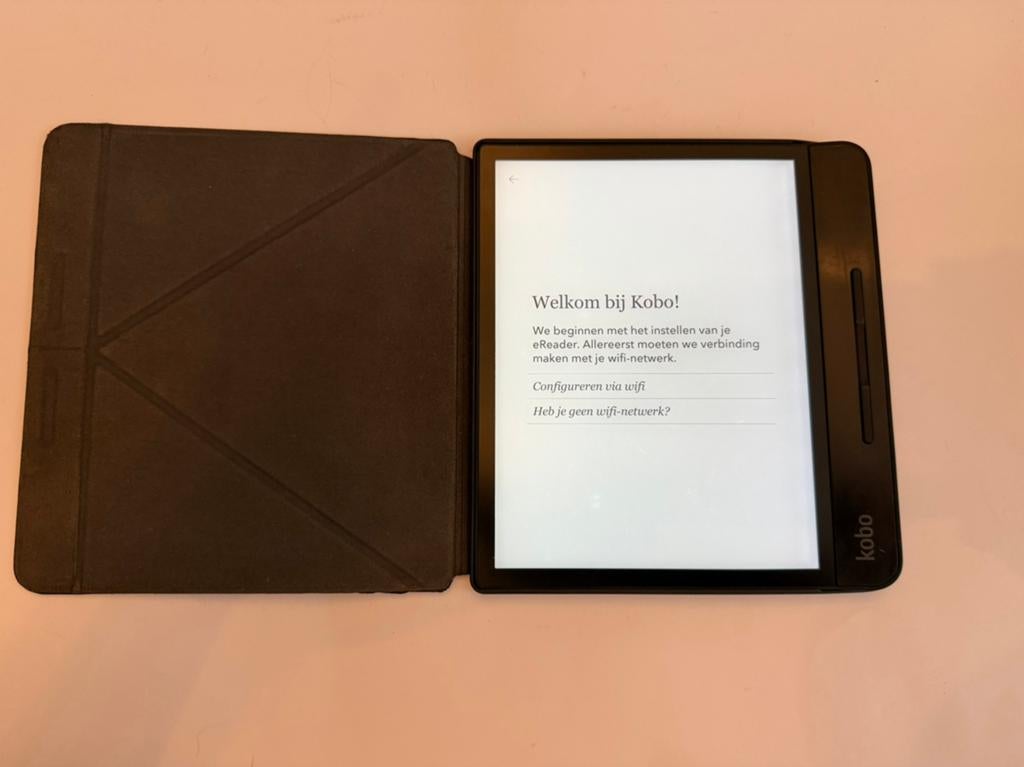 Kobo Forma 8GB – Inclusief originele Kobo sleepcover, Computers en Software, E-readers, Gebruikt, 8 inch, Kobo, Kobo