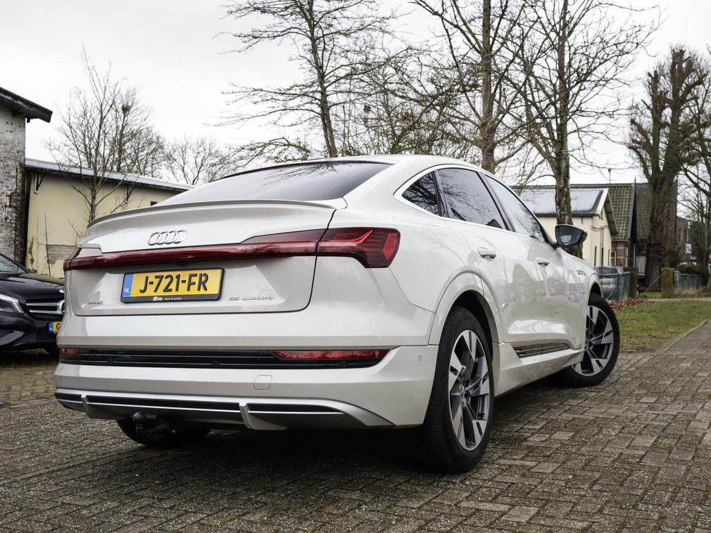 Audi e-tron Sportback 55 quattro S edition 95 kWh 3-Fase 2e-, Auto's, Automaat, Zwart, Vierwielaandrijving, 408 pk