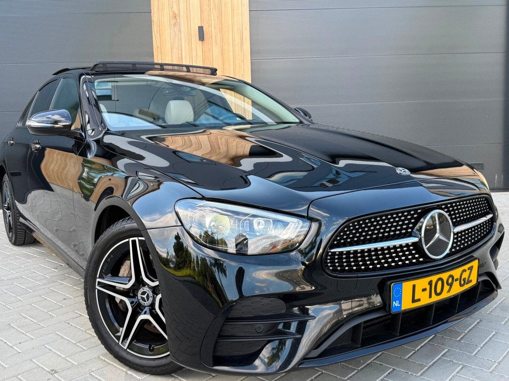 Mercedes-Benz E-klasse 300 de AMG Line (bj 2020) 306PK|DISTR, Achterwielaandrijving, Gebruikt, 4 cilinders, 241 €/maand
