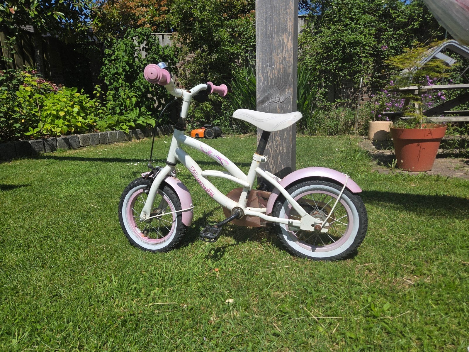 Kinderfiets 12 inch - Roze/Wit - Ideaal voor beginners, Ophalen, Gebruikt, Velgrem, Minder dan 16 inch