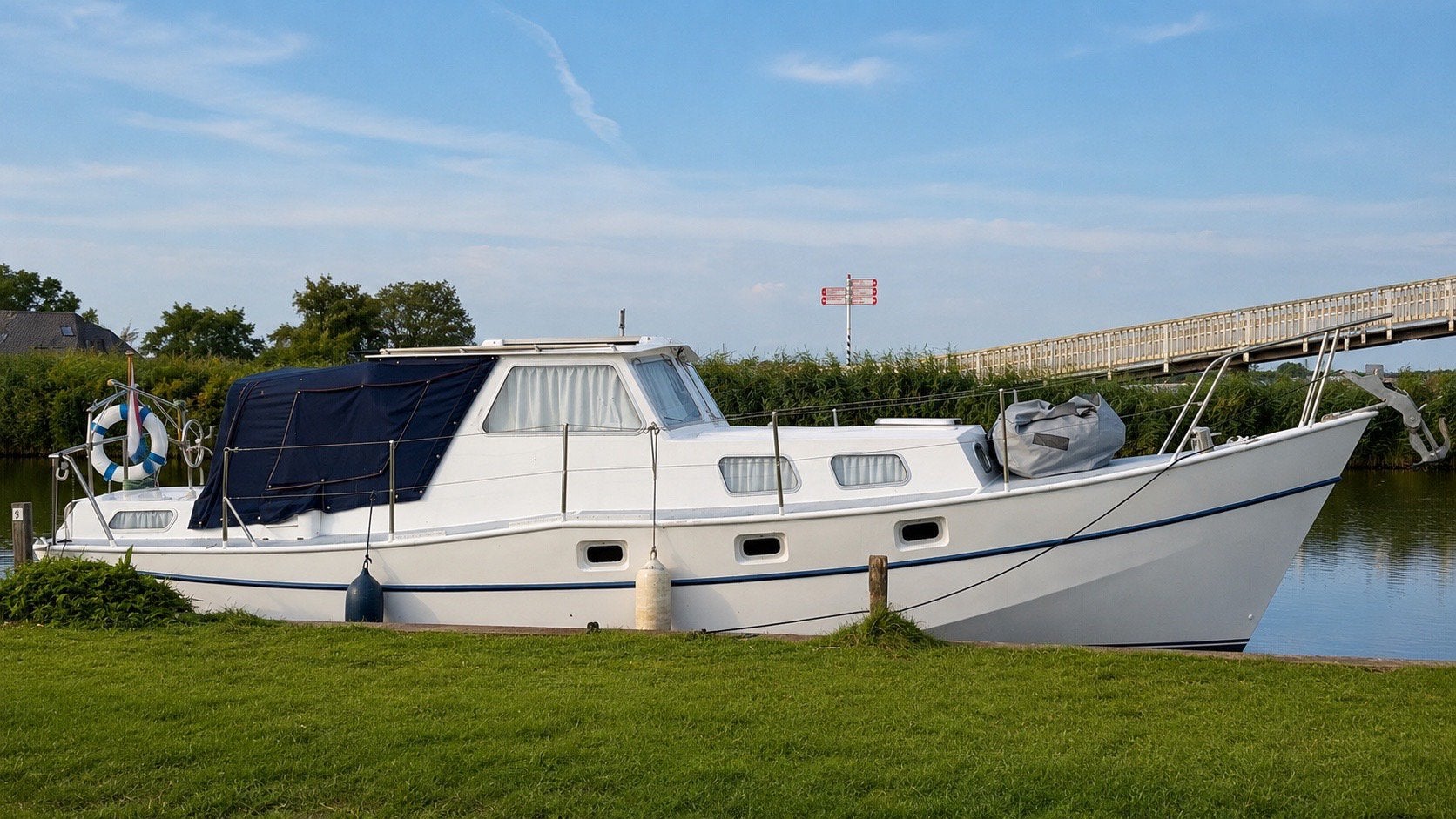 Hele leuke stalen kruiser te koop of inruil grotere boot, Watersport en Boten, 9 m, Gebruikt, Keuken, Diesel
