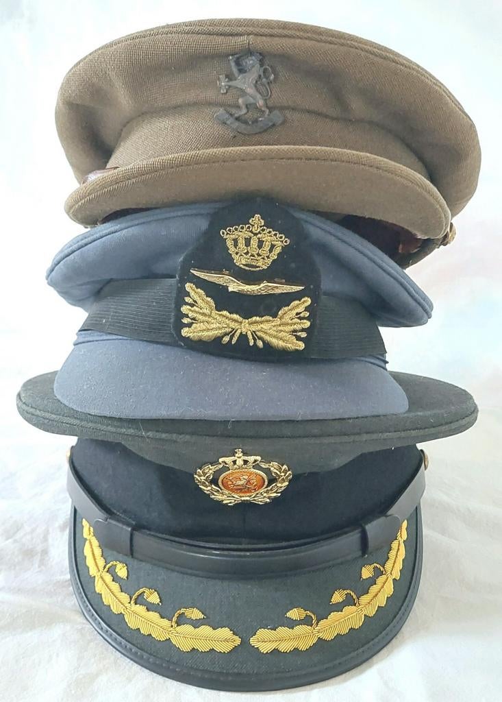 3x militaire pet landmacht luchtmacht Irene Brigade, Ophalen of Verzenden, Nederland, Helm of Baret