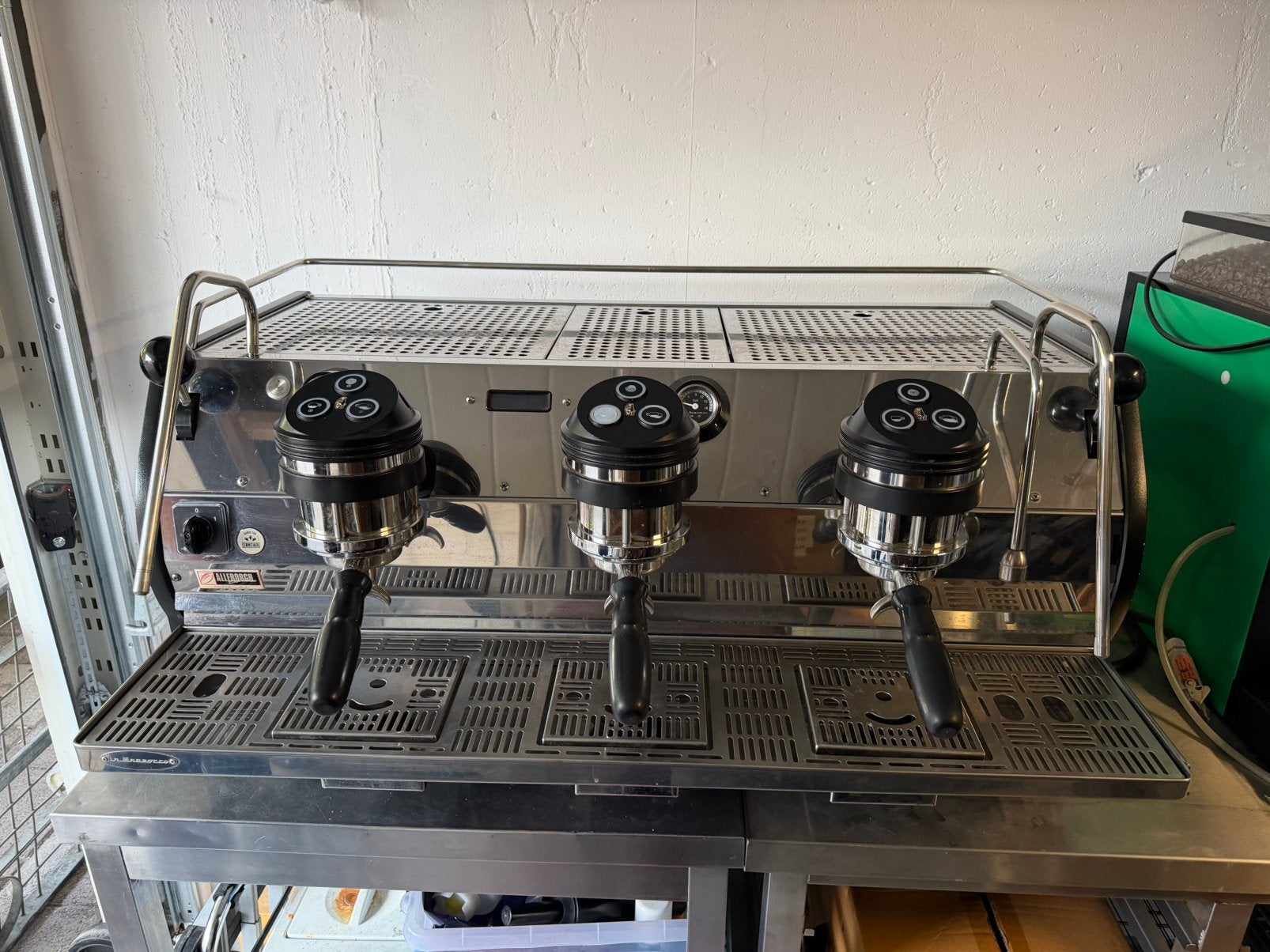 La Marzocco Strada AV — 3 groeps (2015), 10 kopjes of meer, Ophalen, Espresso apparaat