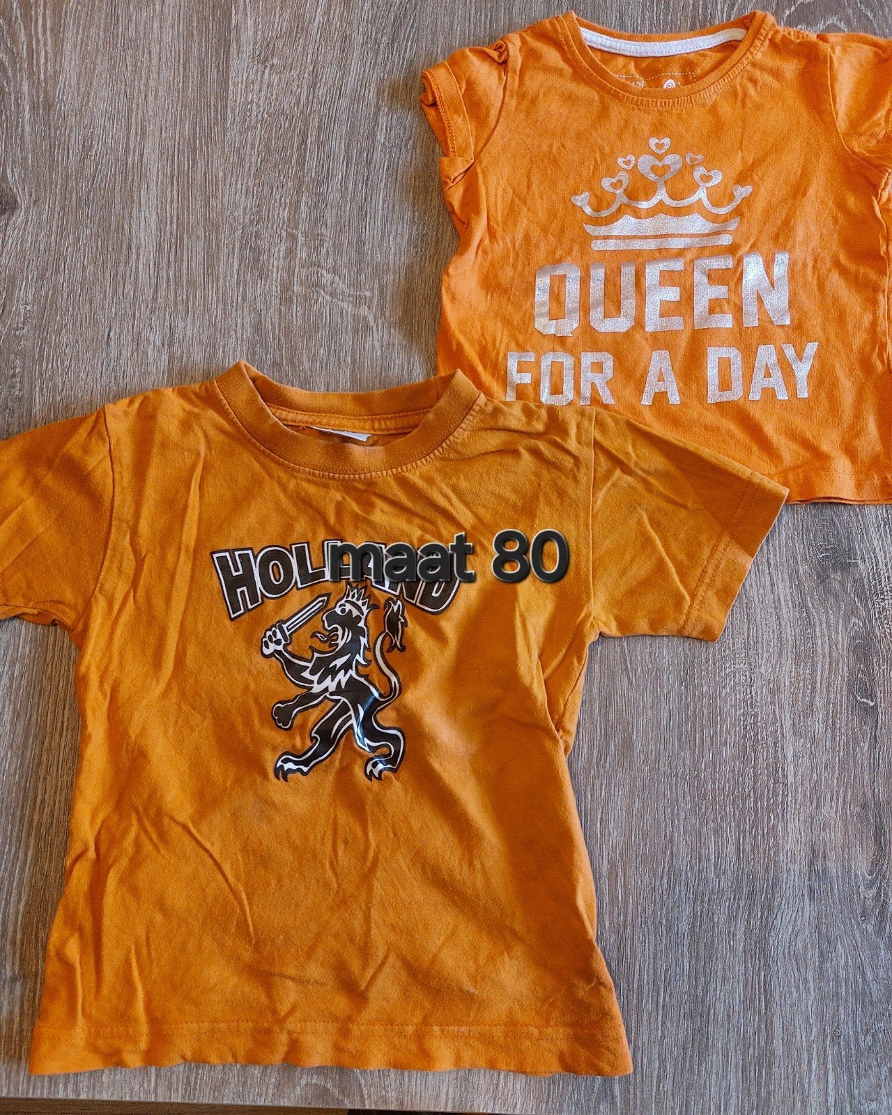 2 Oranje T-shirts: 'Queen for a Day' & 'Holmaat 80', Kinderen en Baby's, Babykleding | Overige, Ophalen of Verzenden, Gebruikt