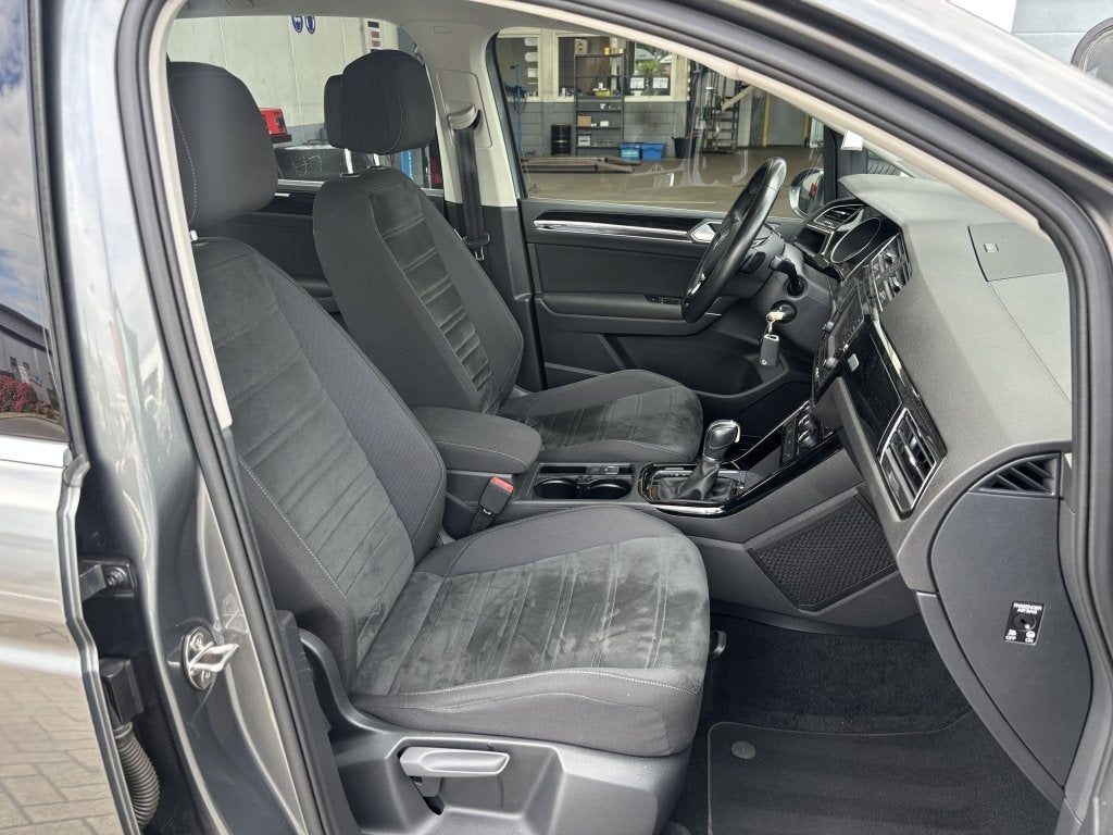 Volkswagen Touran 1.4 TSI HL Bns R PDC Airco Bluetooth, Auto's, Volkswagen, Automaat, Gebruikt, Euro 6, 4 cilinders