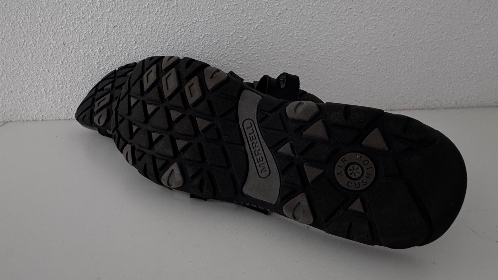 Merrell zwarte leren slippers maat 40, Ophalen of Verzenden, Zo goed als nieuw, Zwart