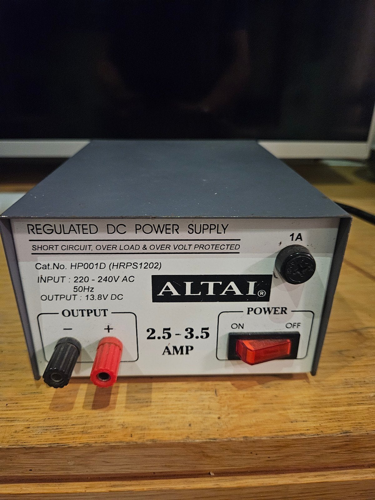 ALTAI Gereguleerde DC Voeding HP001D (HRPS1202), Ophalen of Verzenden, Gebruikt