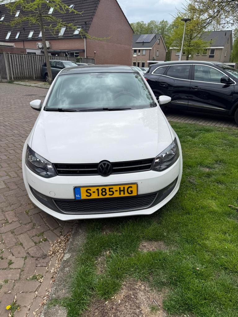 Volkswagen Polo 1.2 51KW 2013 Wit, Voorwielaandrijving, 967 kg, 40 €/maand, 1198 cc