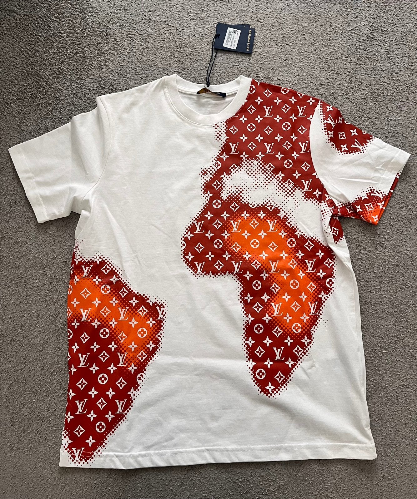 Louis Vuitton shirt!, Kleding | Heren, T-shirts, Ophalen of Verzenden, Nieuw, Maat 56/58 (XL), Overige kleuren