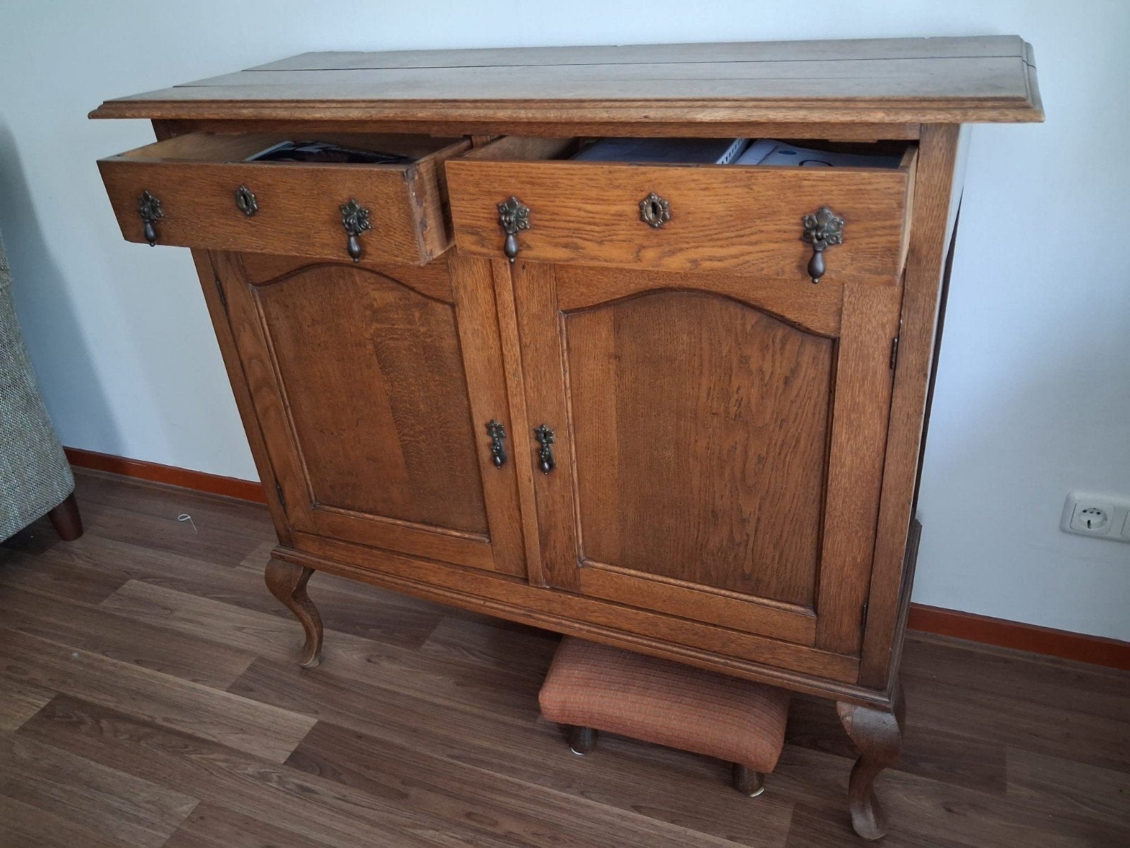 Queen Ann dressoir/commode TEAB, Ophalen