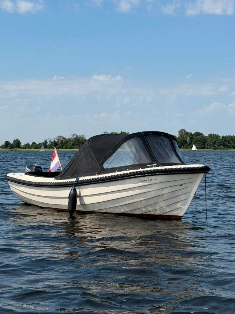Lago Amore 450 Sloep met Suzuki 9.9PK motor en trailer, Watersport en Boten, Ophalen, Lago Amore, 5 m, Zo goed als nieuw