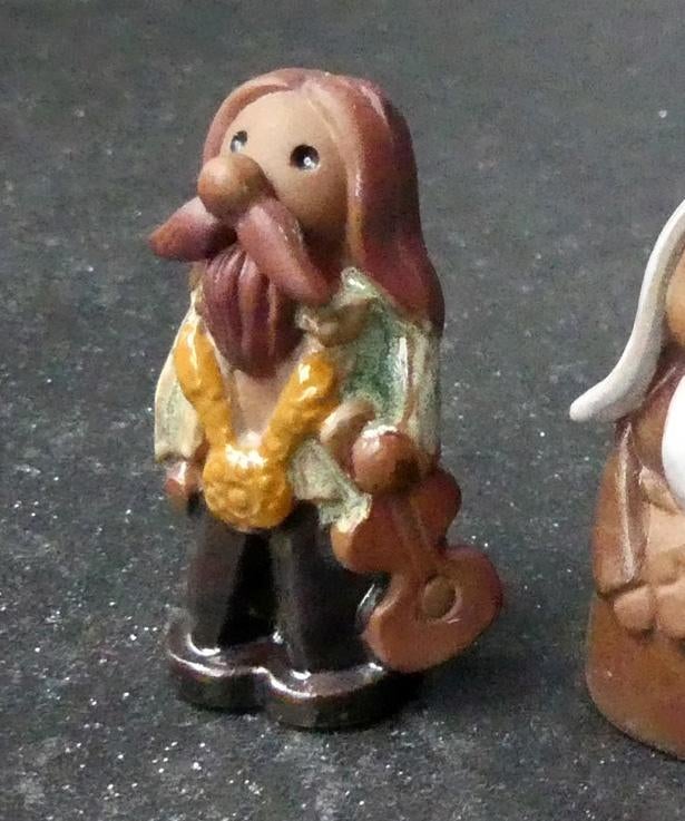 Seventies vintage beeldje hippie muzikant gitarist keramiek, Ophalen of Verzenden, Gebruikt, Mens