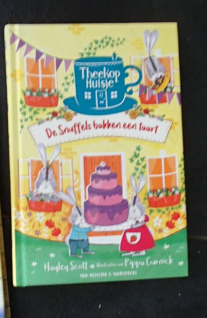 BOEK EEN THEEKOPHUISJE, Ophalen of Verzenden, Zo goed als nieuw, Fictie algemeen