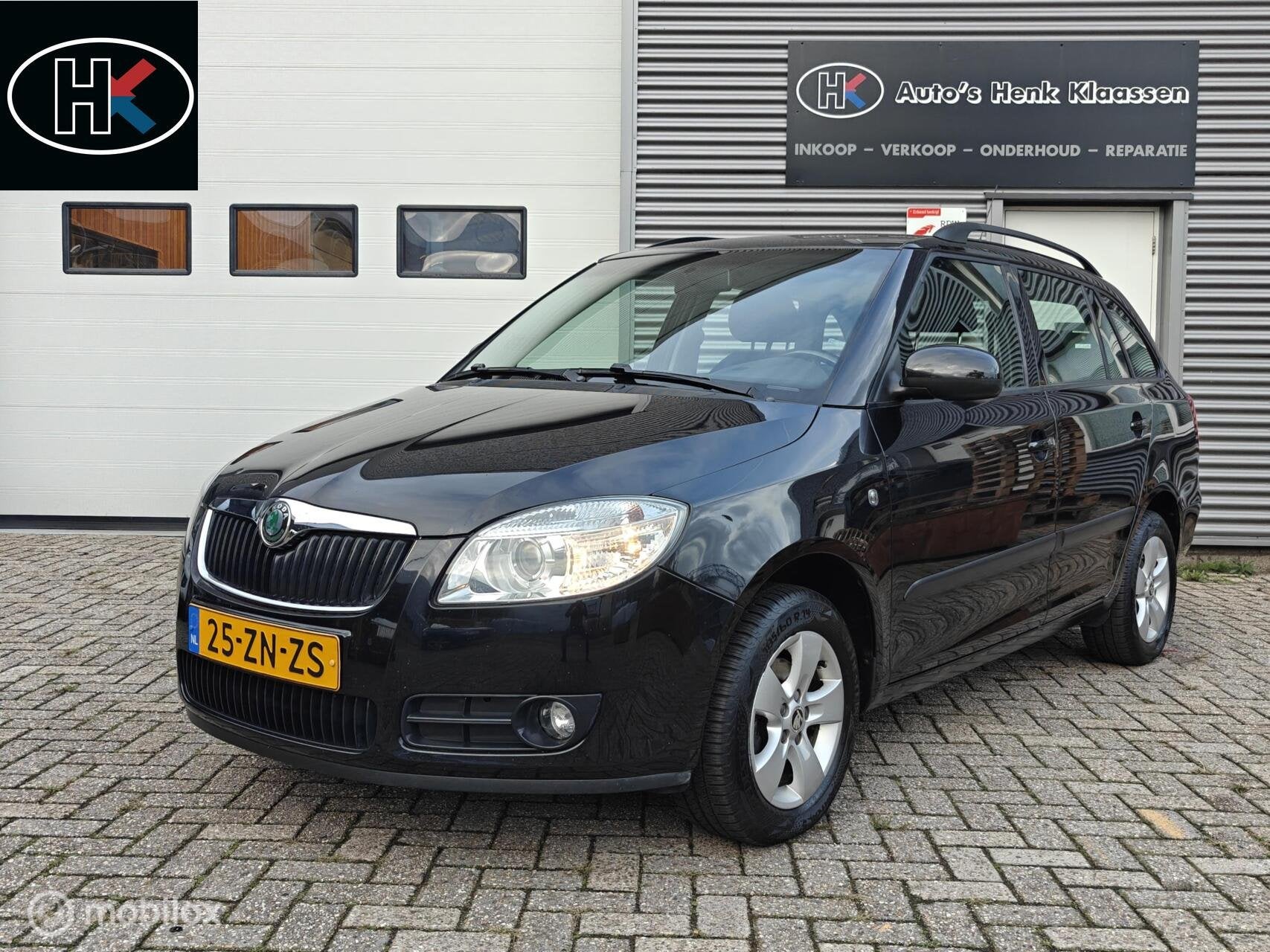 Skoda Fabia Combi 1.6-16v Elegance Clima CruiseCont Trekhaak, Auto's, Dealer onderhouden, 450 kg, 4 cilinders, 1000 kg