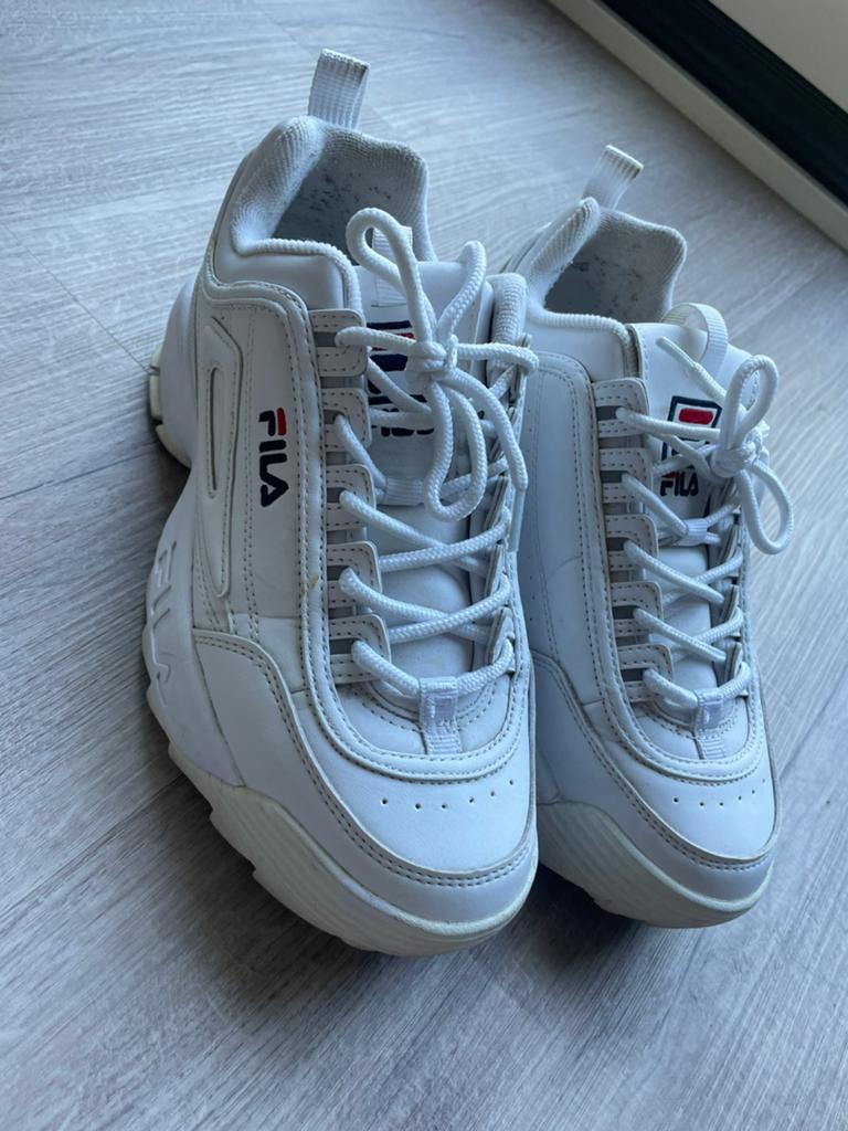Witte FILA schoenen maat 39, Ophalen, Zo goed als nieuw, Wit, Sneakers of Gympen