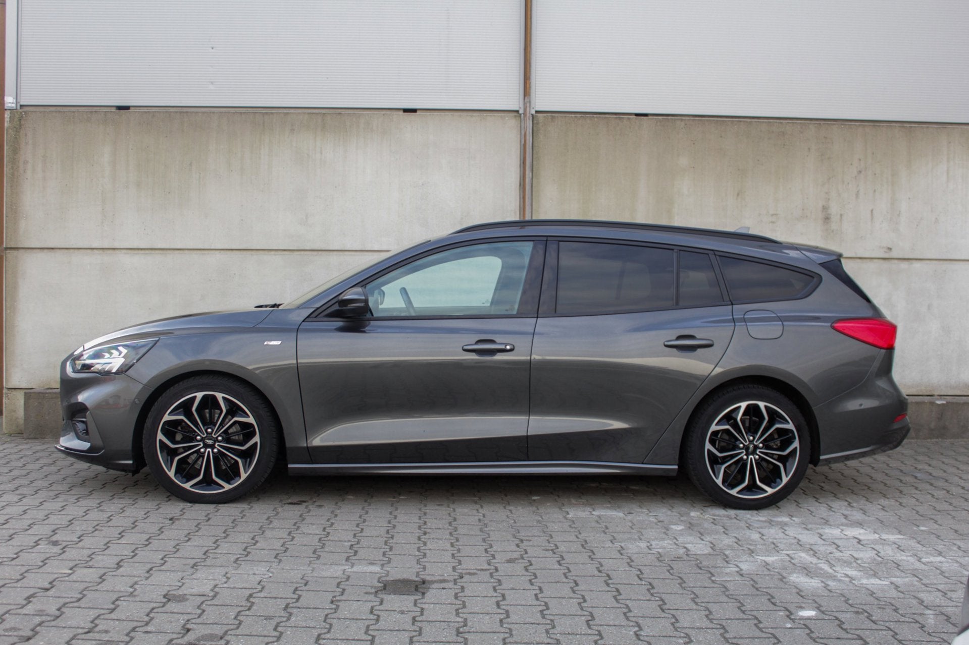 Ford Focus Wagon 1.0 EcoBoost Titanium Business - ST-Line -, Auto's, Gebruikt, 715 kg, 1331 kg, 3 cilinders