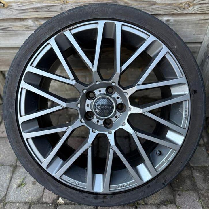 ✅ 19” Breedset Momo Velgen + Nieuwstaat zomerbanden 5x112, 19 inch, Banden en Velgen, Ophalen of Verzenden, Personenwagen